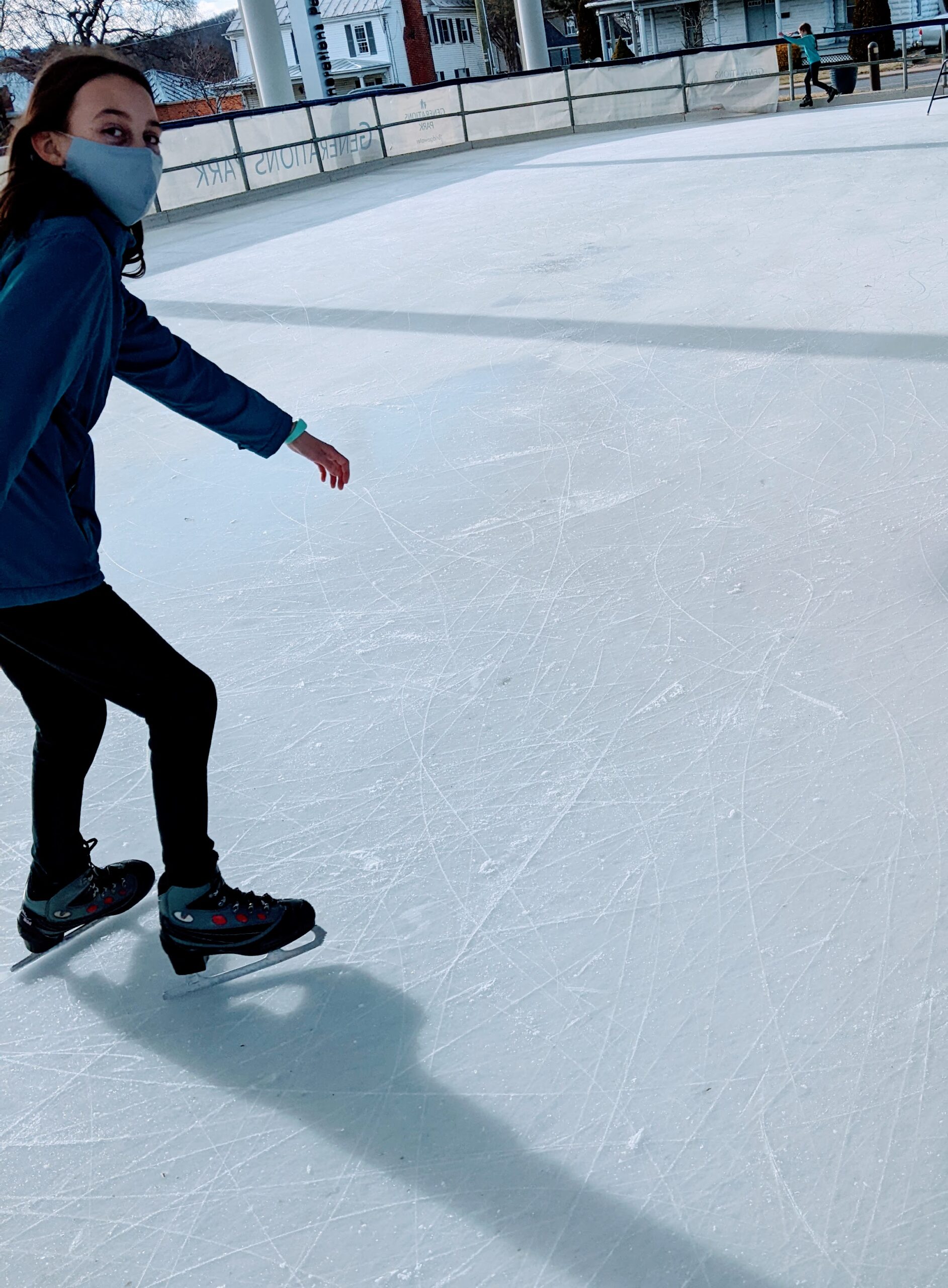 Emmy skating